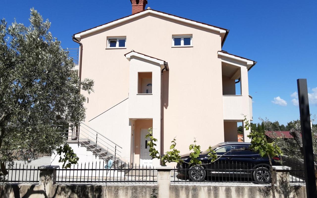 Appartments D&D Peroj Zewnętrze zdjęcie