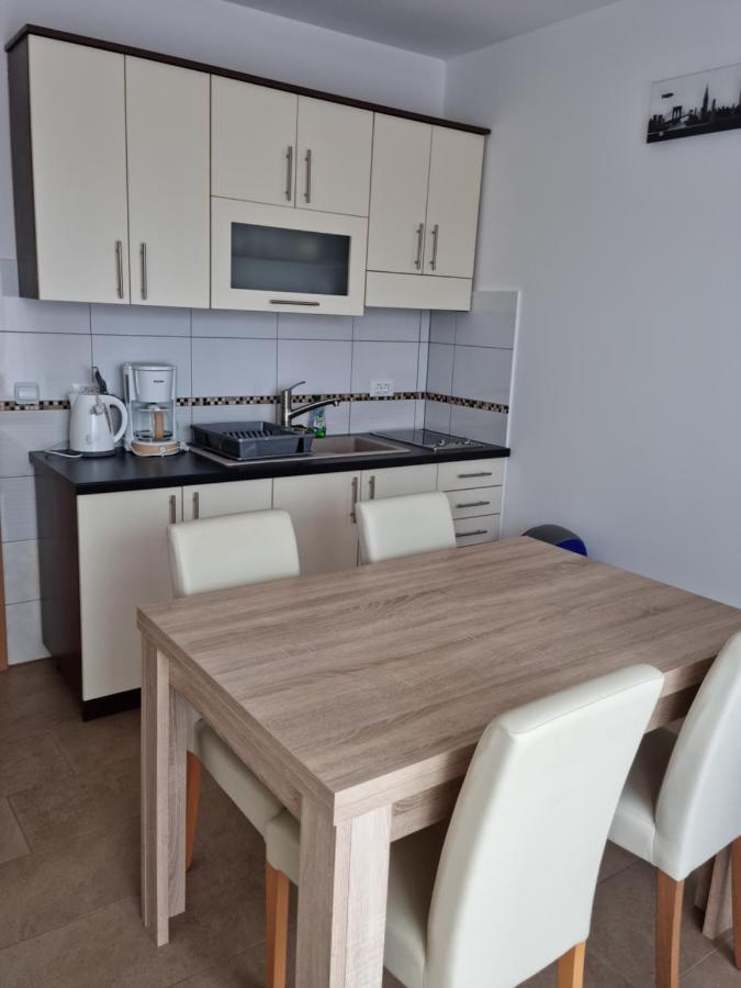 Appartments D&D Peroj Zewnętrze zdjęcie