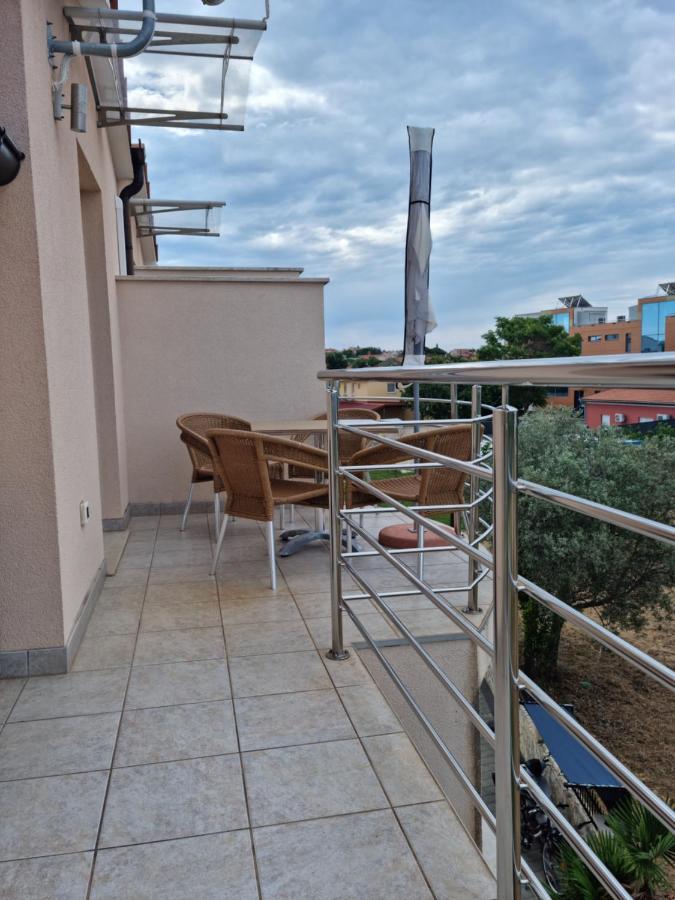 Appartments D&D Peroj Zewnętrze zdjęcie